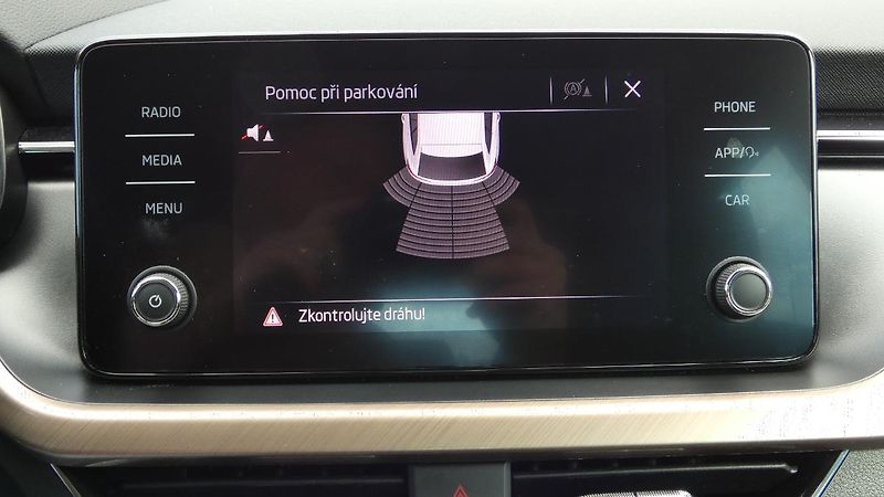Škoda Scala 1.0 TSI Style - fotka 16 z 23