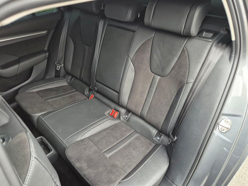 Škoda Octavia (2025) kombi 130 let Premium 1.5 TSI - fotka 17 z 35