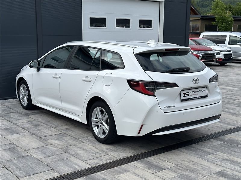 Toyota Corolla 1,2 Turbo 115PS  TS Comfort - fotka 10 z 53