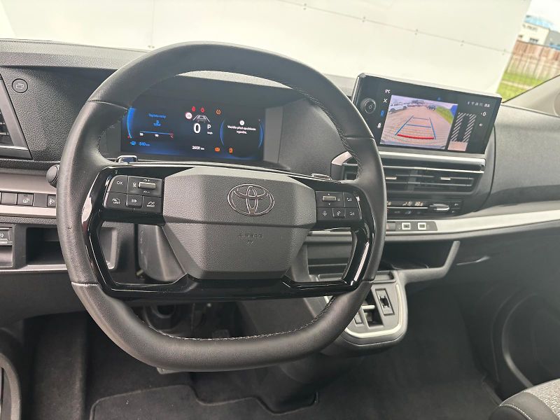 Toyota ProAce Verso 2,0 D-4D 8AT L2 Family Webasto - fotka 15 z 29