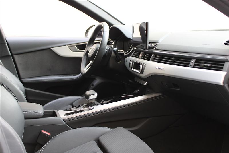 Audi A4 40TDI Q/S-LINE/ZÁRUKA/DPH/CZ - fotka 27 z 44
