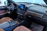 Mercedes-Benz GLS (2016) Rodinné SUV s V8 - náhled 6