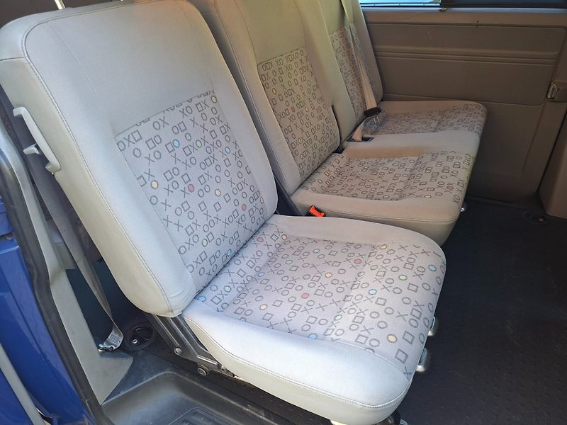 Volkswagen Transporter (2004) 1.9TDI 77kW -9.MÍST-T.Z.-KLIMA - fotka 19 z 31
