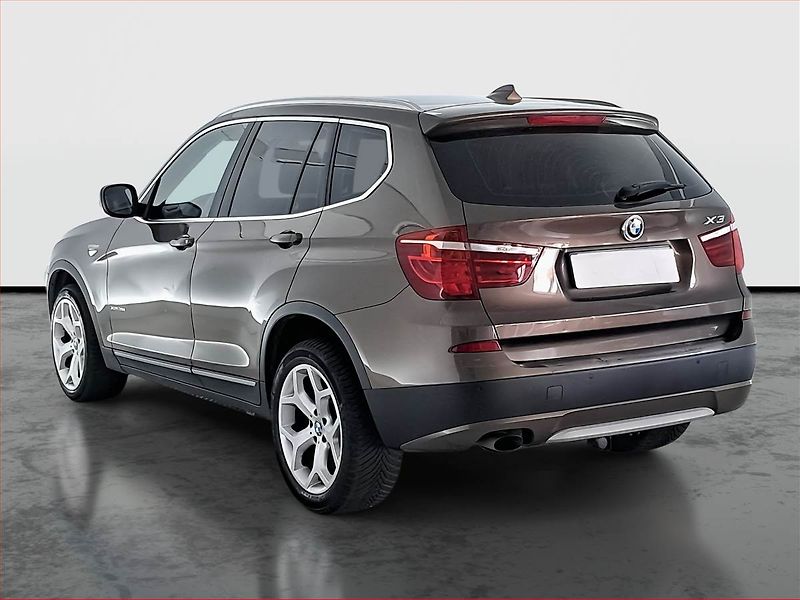 BMW X3 (2011) xDrive20d, 4X4, Automat, Kůže - fotka 4 z 18