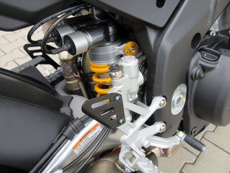 Aprilia (2026) RSV 4 Factory 1100 e5+ - fotka 10 z 14
