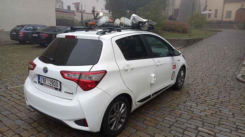 To je ono - auto, které bude v Jihlavě monitorovat nejen modré zóny.