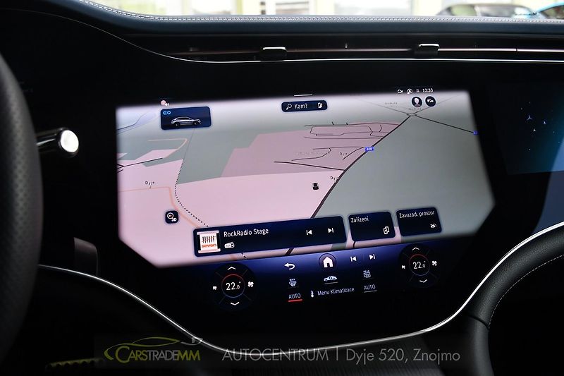 Mercedes-Benz EQE 500 4M PANOR HYPERSCREEN - fotka 35 z 62