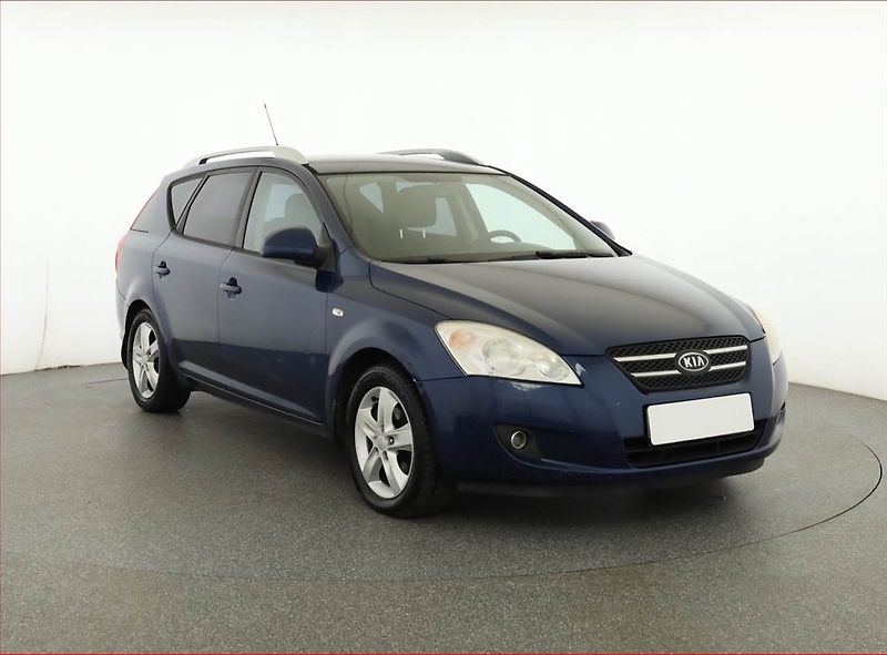Kia Ceed (2009) 1.4 CVVT, nová STK, Klima - fotografie inzerátu