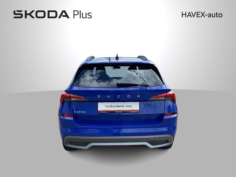 Škoda Kamiq (2022) 1.0 TSI Ambition - fotka 28 z 28