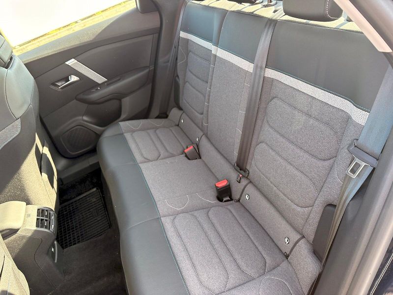 Citroën C4 (2024) X Plus 1,2 PureTech EAT8 - fotka 10 z 27