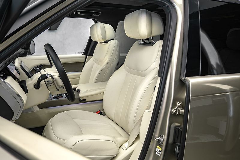 Land Rover Range Rover Autobiography P400 - fotka 14 z 25