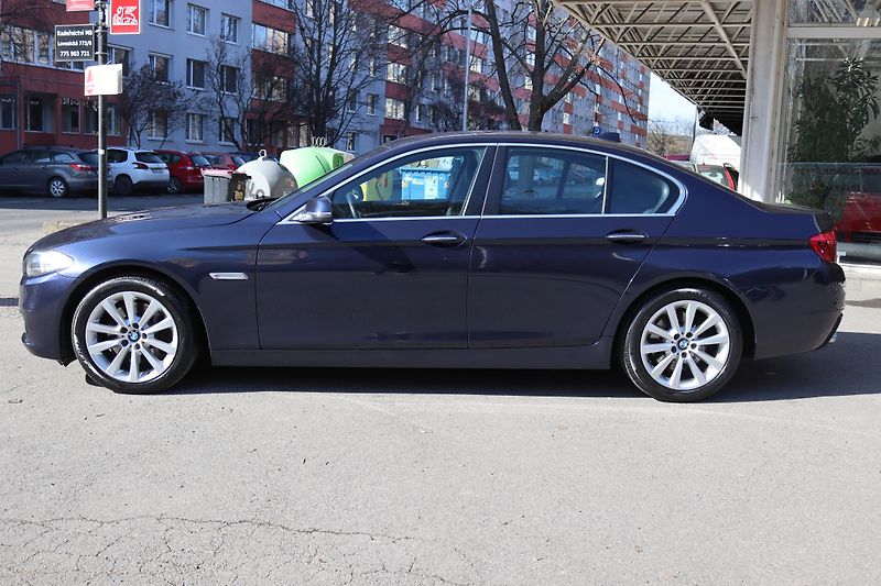BMW Řada 5 530D XDRIVE F10 190kW - fotka 15 z 50