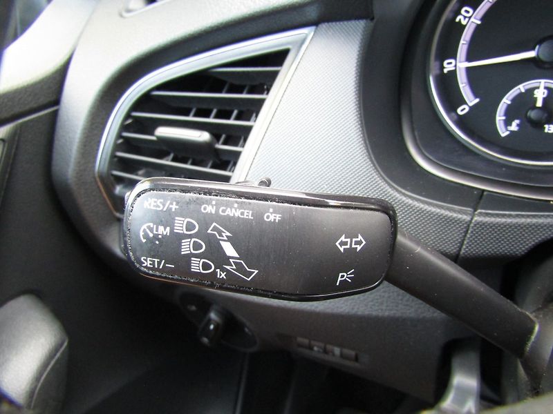 Škoda Fabia (2020) 1.0 TSI 81kW 6kv. TOP QUALITY - fotka 32 z 40