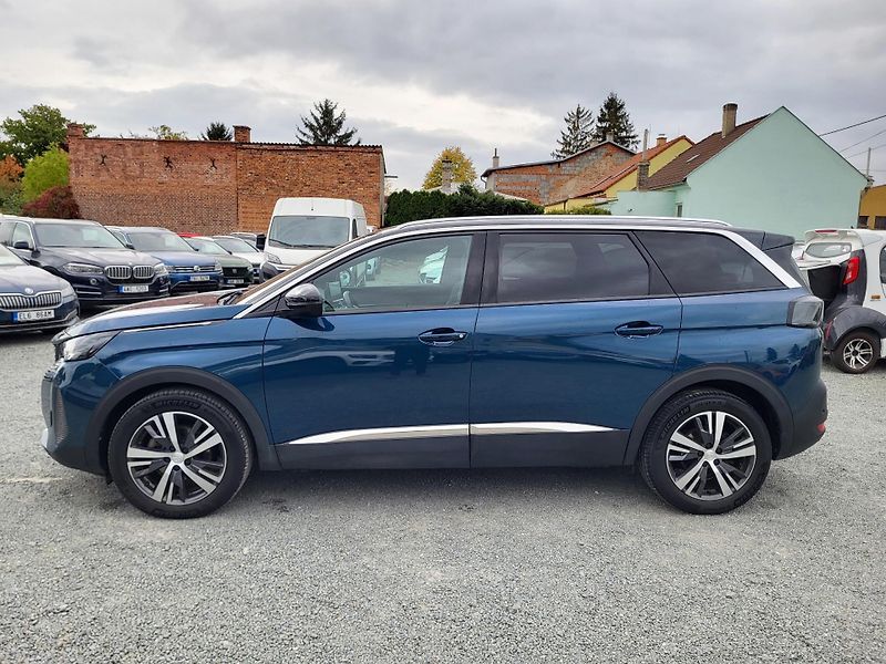 Peugeot 5008 1.5 BlueHDi 130 automat 7-míst - fotka 2 z 46