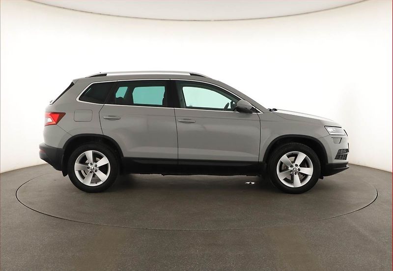 Škoda Karoq (2019) Style 2.0 TDI - fotka 6 z 21