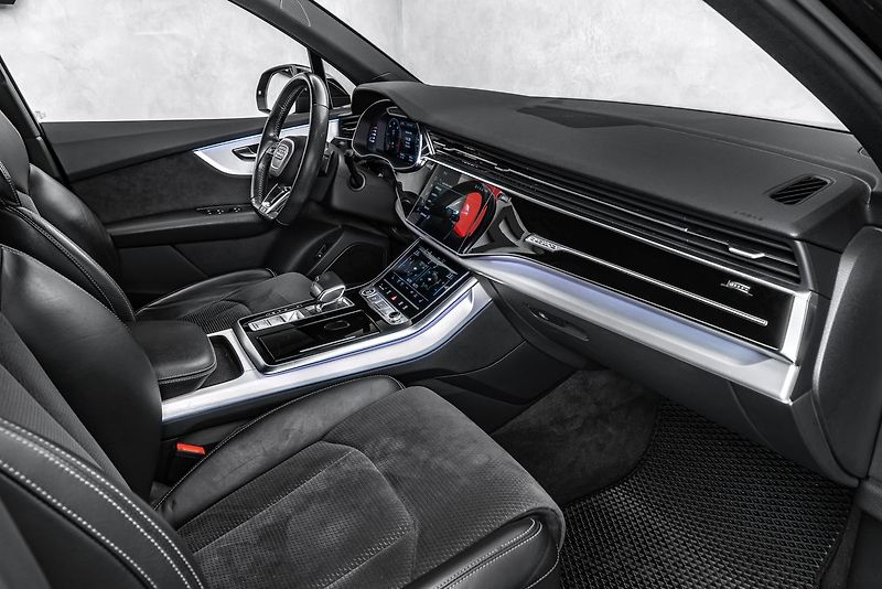 Audi Q7 50TDI Q S-line LED B&O - fotka 12 z 24