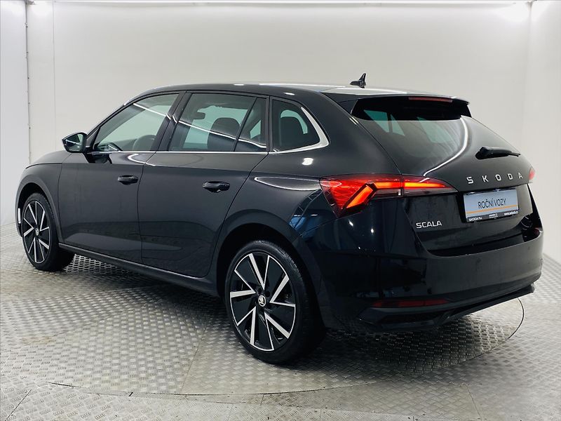 Škoda Scala 1,0 TSI 85kW DSG Top Selection - fotka 24 z 29