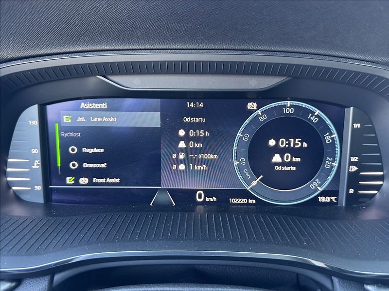 Škoda Octavia 2,0 TDI DPH 1.maj. původ ČR - fotka 26 z 50