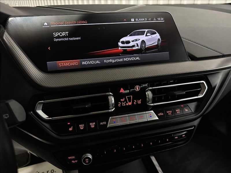 BMW Řada 1 120i M Sport Virtual Pano LED - fotka 32 z 47