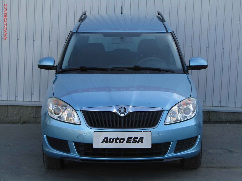 Škoda Roomster (2011) 1.2 TSi, Ambition - fotka 2 z 18
