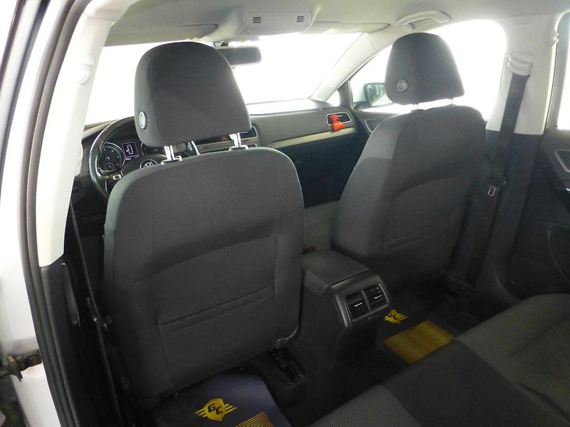 Volkswagen Golf (2013) 1,6TDI*81KW*VYHŘ.SEDADLA* - fotka 16 z 26