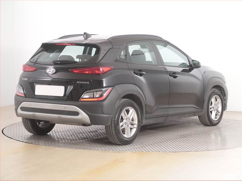 Hyundai Kona (2022) Comfort 1.0 T-GDI, Serv.kniha - fotka 5 z 17