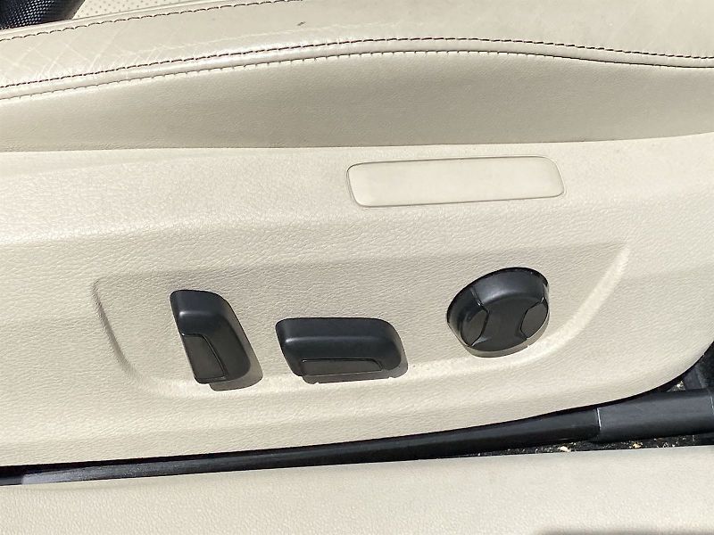 Škoda Superb (2020) 2.0 TSI DSG L&K - fotka 34 z 38