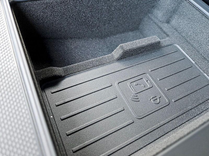 Audi Q8 (2025) SUV 50 TDI quattro - fotka 28 z 29