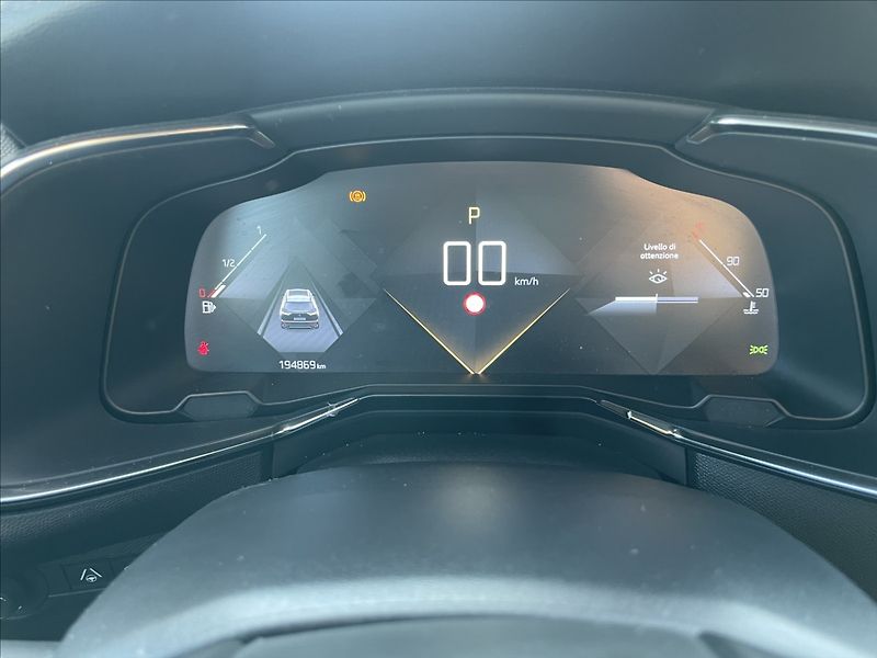 DS Automobiles DS7 Crossback 2,0 BlueHDi 180 AT8 LaPremiere - fotka 15 z 39