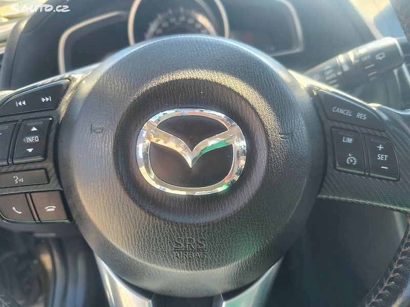 Mazda 3 2,0i,KRÁSNÁ,70KM,SERVISKA,1MAJ - fotka 17 z 25