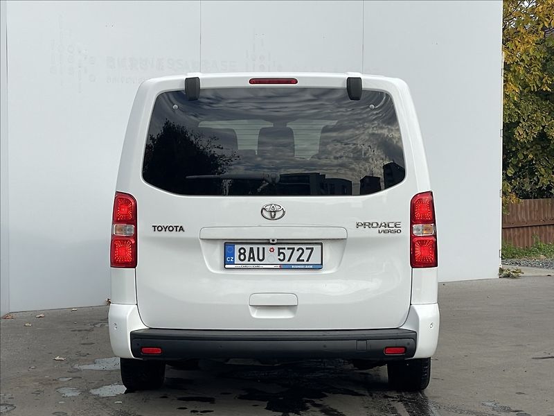 Toyota ProAce Verso 2,0 D-4D L2 Family WEBA 8 Míst - fotka 23 z 24