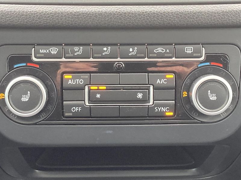 Volkswagen Tiguan (2013) 2.0TDI R-line - fotka 15 z 37