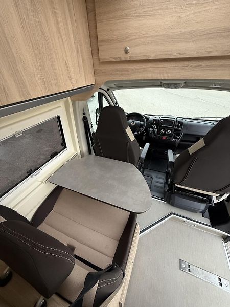 Clever Vans (2020) FlexKids 5 míst,tažné 3t,solar - fotka 11 z 32