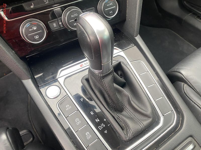 Volkswagen Passat (2017) 2.0 TSi 4x4, Highline, DSG - fotka 16 z 19