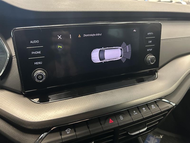 Škoda Octavia (2022) 1.0TSi Ambition PLUS 81kW - fotka 8 z 24