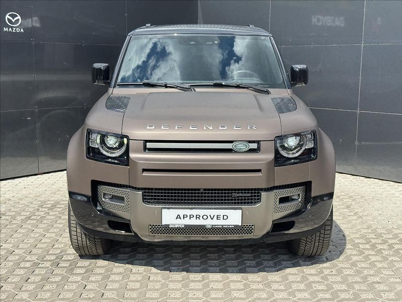 Land Rover Defender 3,0 110 D300 X-DYN. HSE ZÁRUKA - fotka 4 z 40