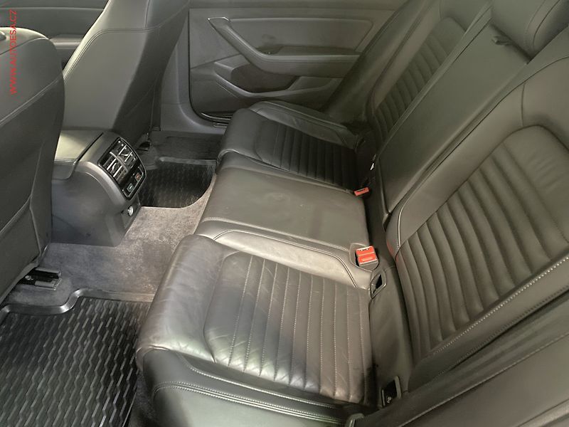 Volkswagen Passat (2015) 2.0 Bi-TDi 4x4, Highline - fotka 10 z 18