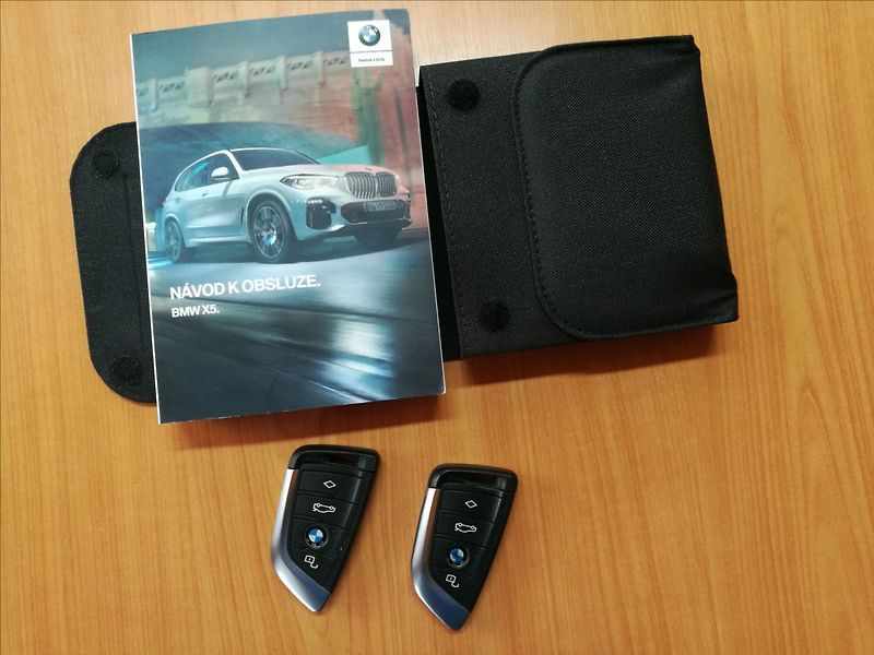 BMW X5 3,0 d xDrive 1.majitel - fotka 25 z 26