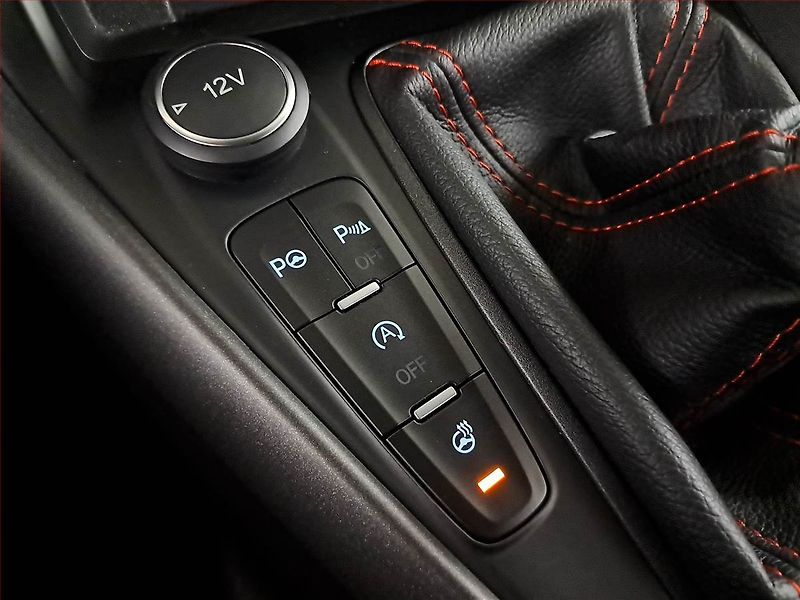 Ford Focus (2018) ST-Line 1.5 EcoBoost, ČR,1.maj - fotka 16 z 20