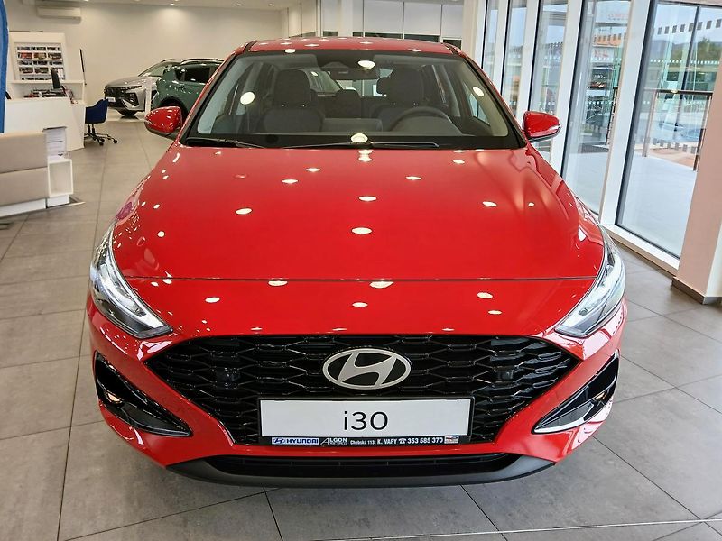 Hyundai i30 (2026) 1,0 T-GDI COMFORT - fotka 7 z 11