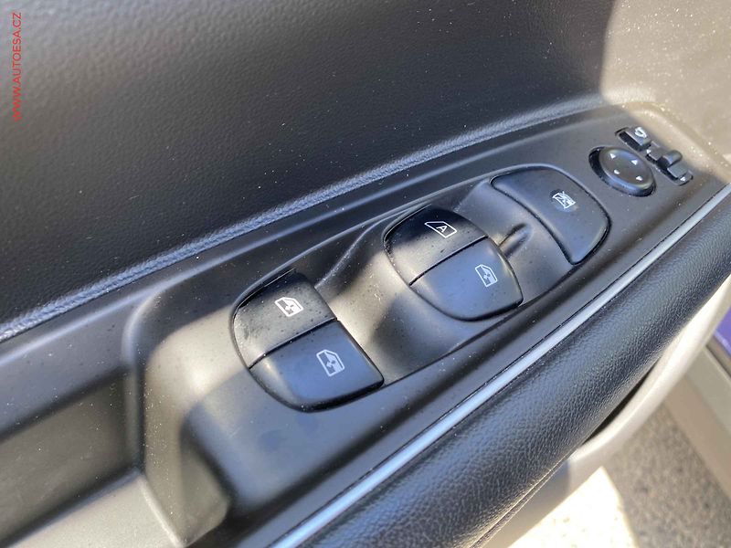 Renault Koleos (2017) 2.0 dCi, Intense, AT, LED, TZ - fotka 13 z 17