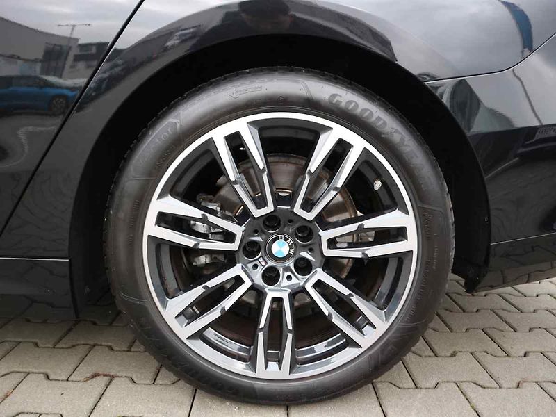 BMW Řada 5 - fotka 5 z 10