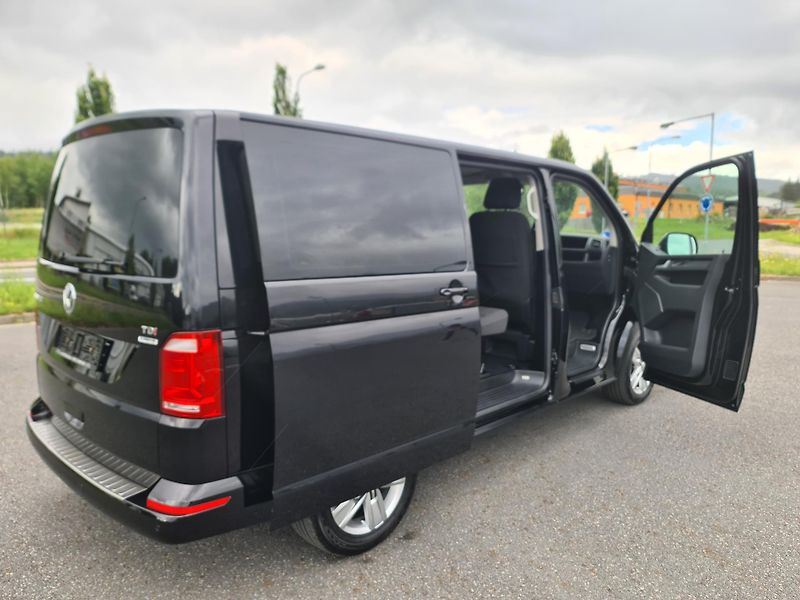 Volkswagen Caravelle (2016) T6 2.0 TDi 110-KW KLIM OLOMOUC - fotka 11 z 87