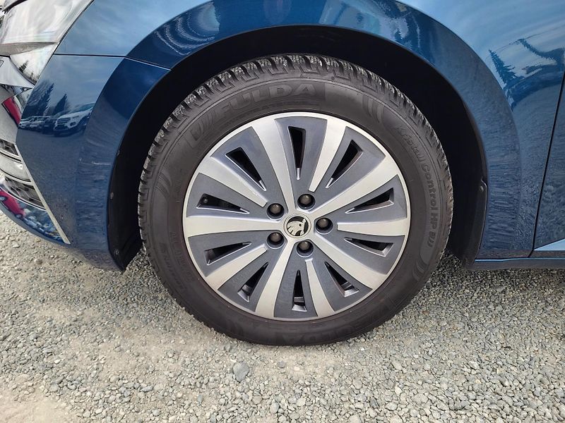 Škoda Superb iV 1.4 PHEV 160kW DSG STYLE - fotka 37 z 48