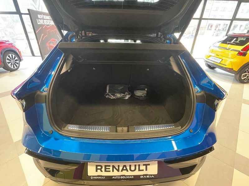 Renault Rafale esprit ALPINE hyper hybrid 300 - fotka 18 z 18