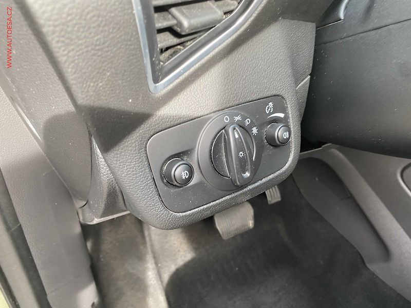 Ford Kuga (2013) 2.0 TDCi 4x4, Titanium, AT - fotka 15 z 19