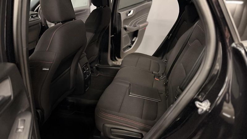 Ford Kuga (2023) 2.0TDCI ST LINE,4X4,AT - fotka 20 z 42