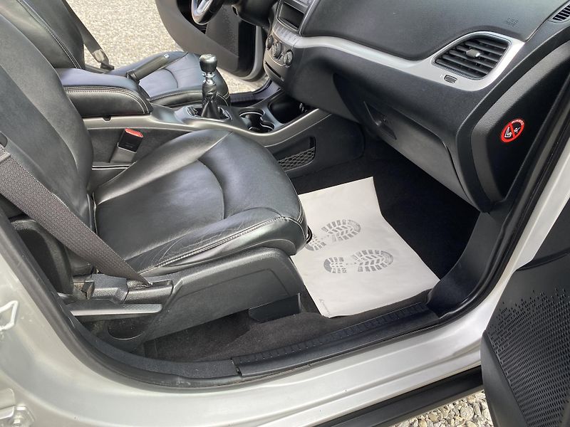 Fiat Freemont 2.0MJET 140PS 7MÍST KŮŽE MAN!! - fotka 136 z 166