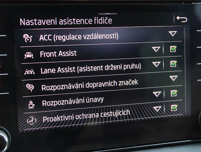 Škoda Karoq (2023) Ambition Plus 2.0 TDI, 4X4,DSG - fotka 25 z 25