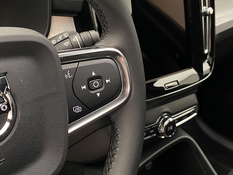 Volvo XC40 (2026) B3 AUT DARK ULTRA  - fotka 26 z 60
